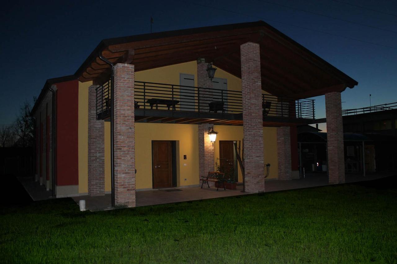 Corte Nuova B&B Bagnolo San Vito Bagian luar foto