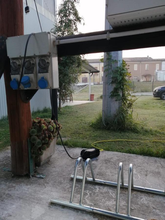 Corte Nuova B&B Bagnolo San Vito Bagian luar foto
